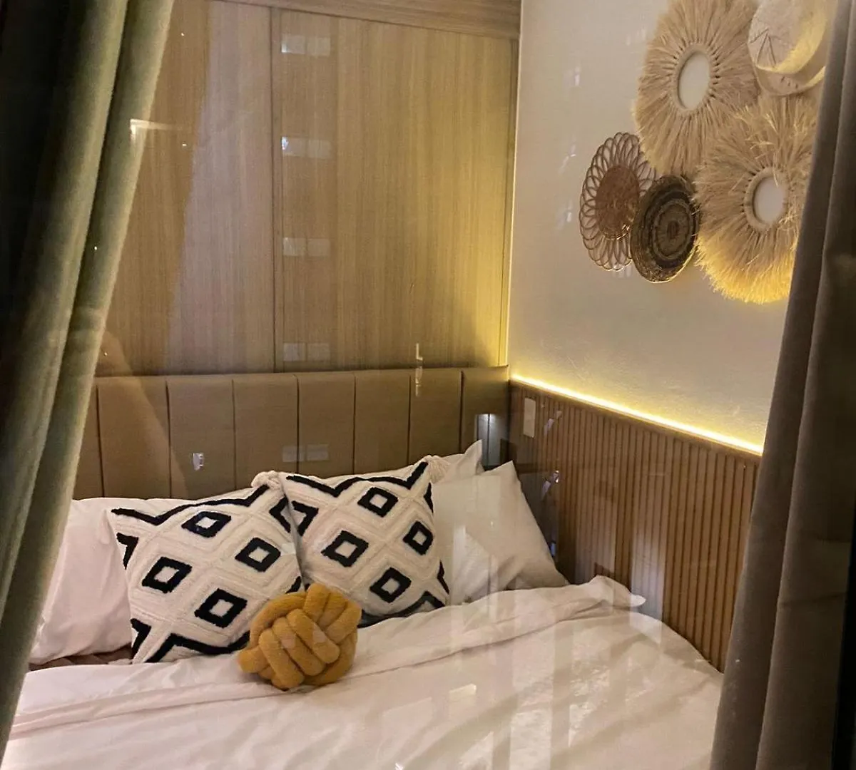Aparthotel Duxe Suite4 Near Mall Of Asia,Picc & Naia Airport Wifi Netflix Manila